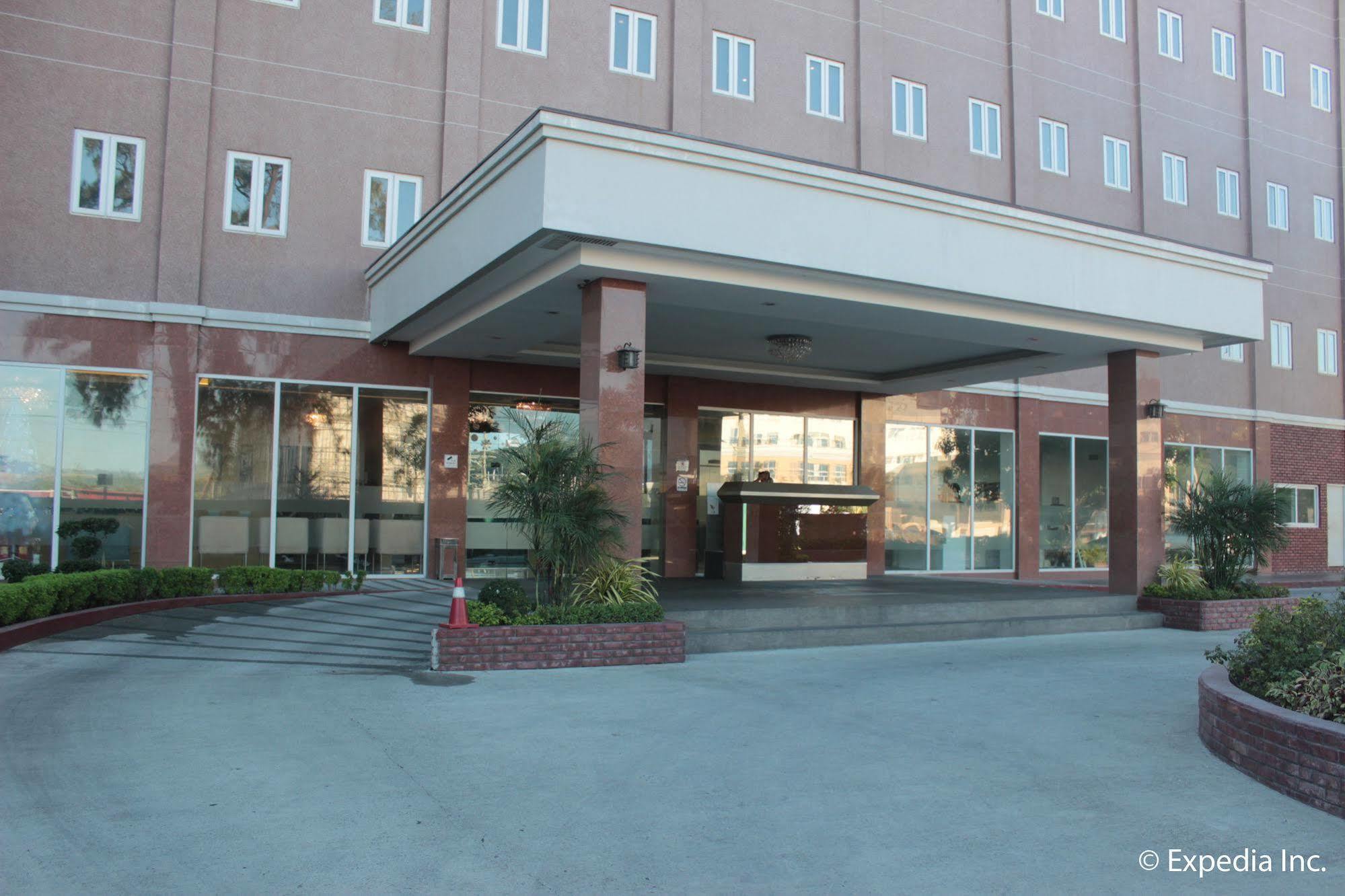 Sun Plaza Subic Hotel Olongapo Eksteriør billede